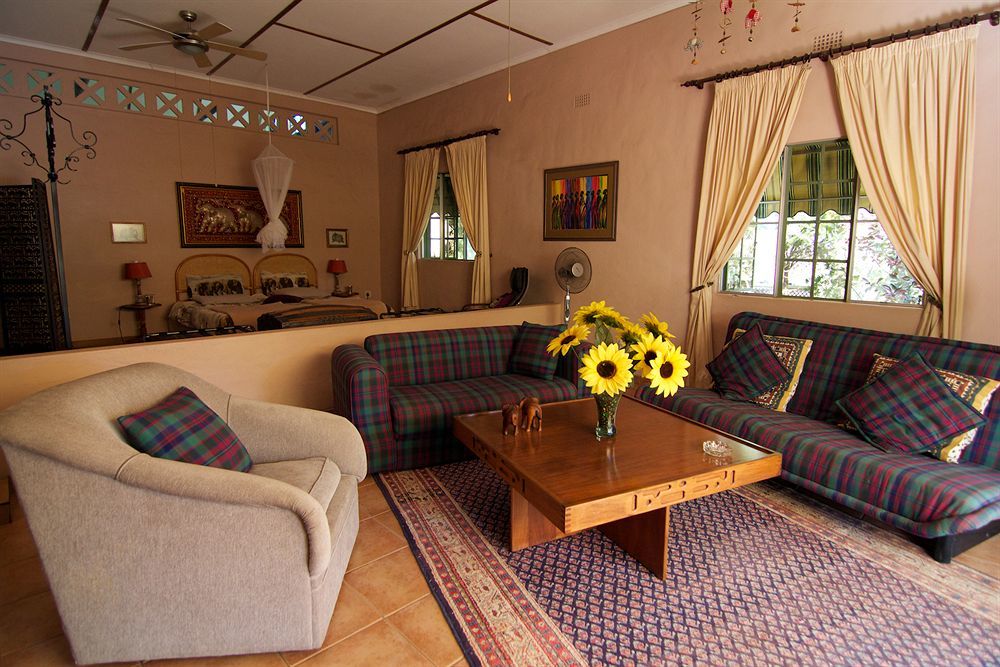 Corona Guest Farm Eksteriør bilde